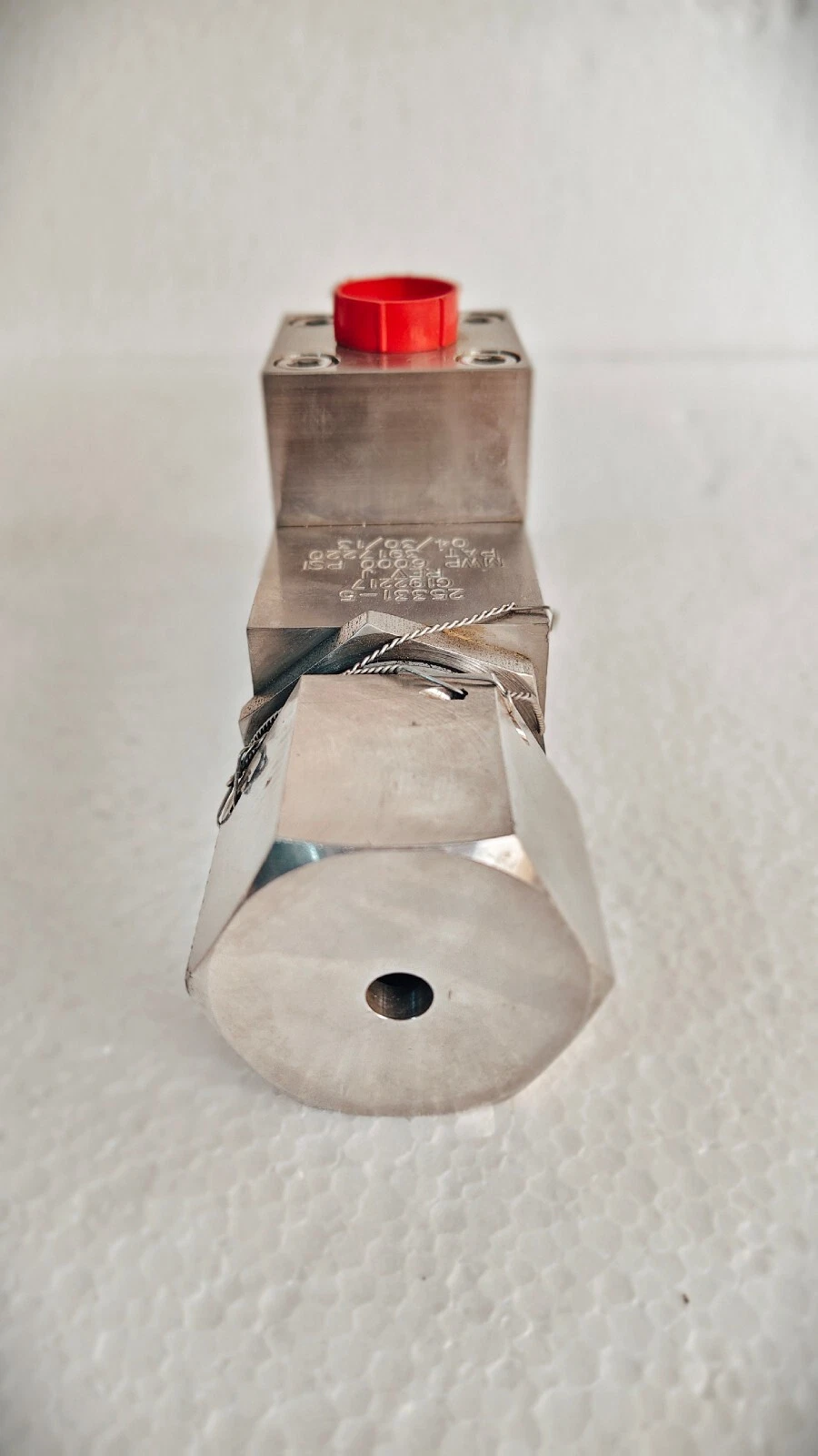 admin/uploads/uploads/gilmore proserv 25331-5 npt valve psi g192217_6.webp